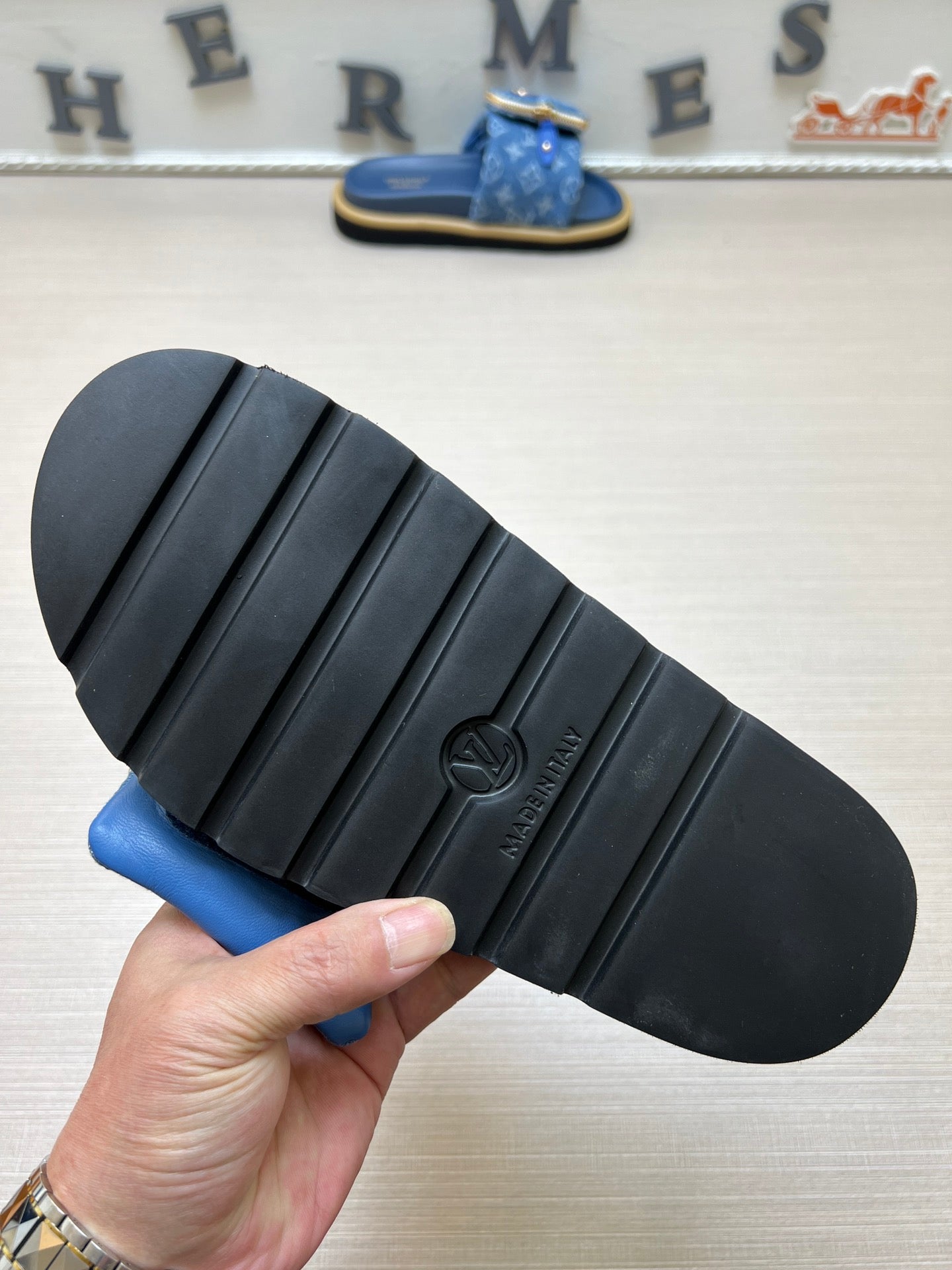 5LE219Z Popular Slippers