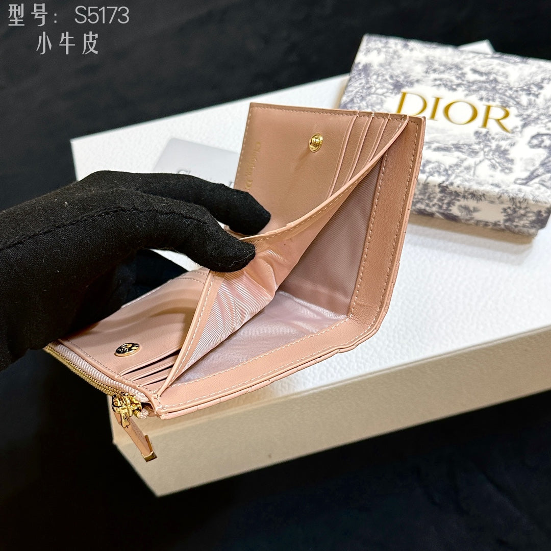 15RD134B Popular Wallets