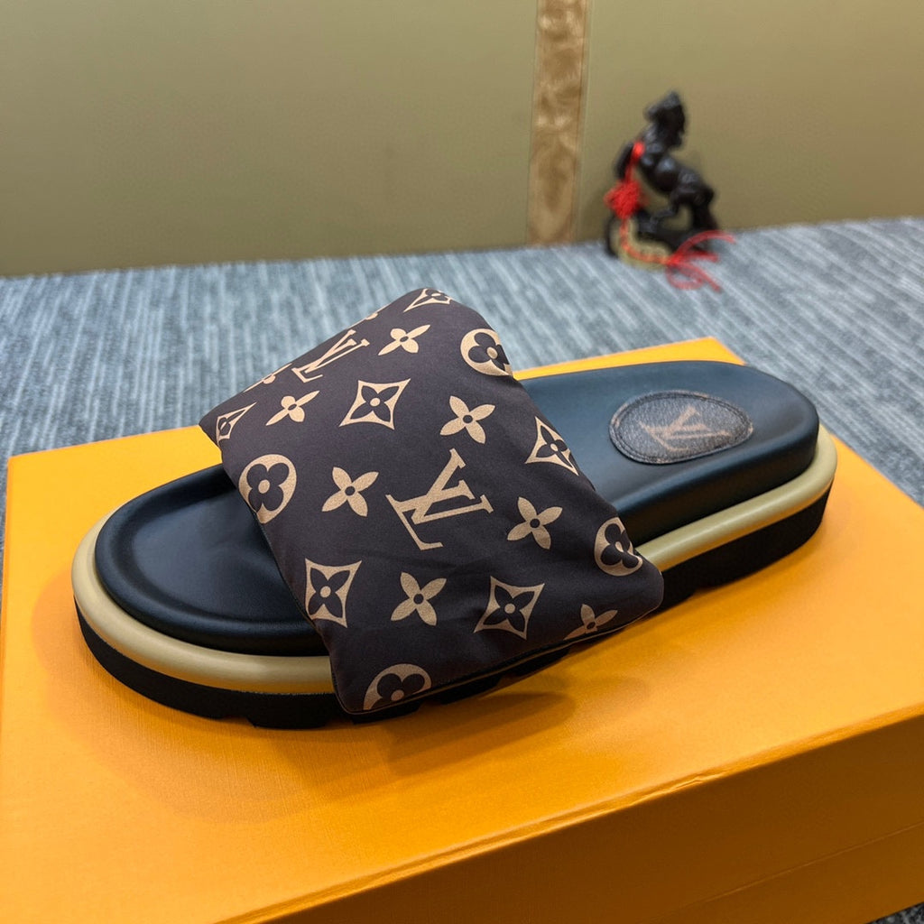5XF120Z Popular leather quality Slippers