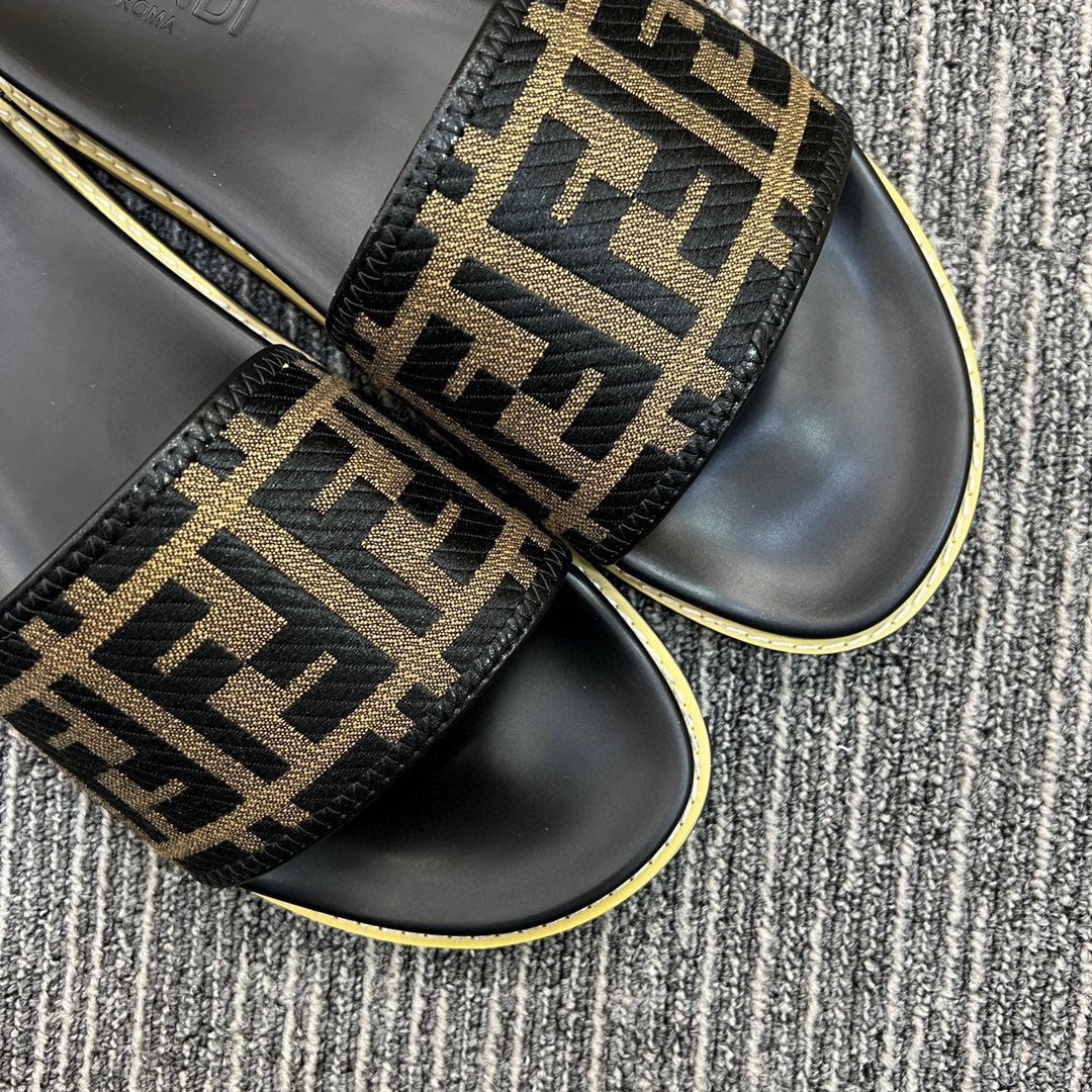 5XF105Z Popular Slippers