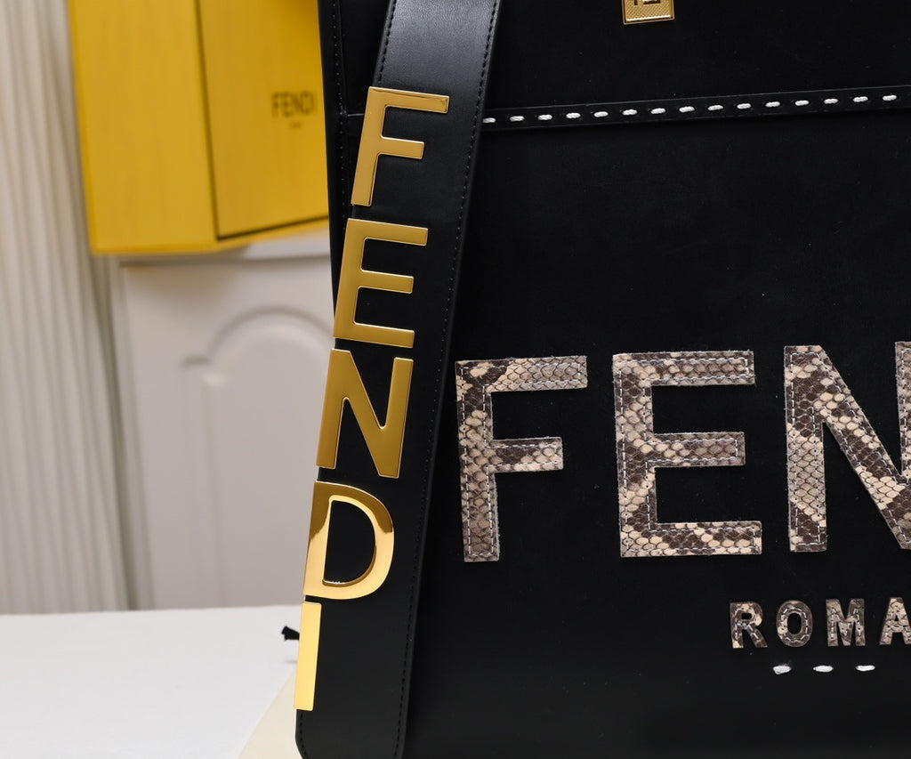 136PF104B Popular leather bag