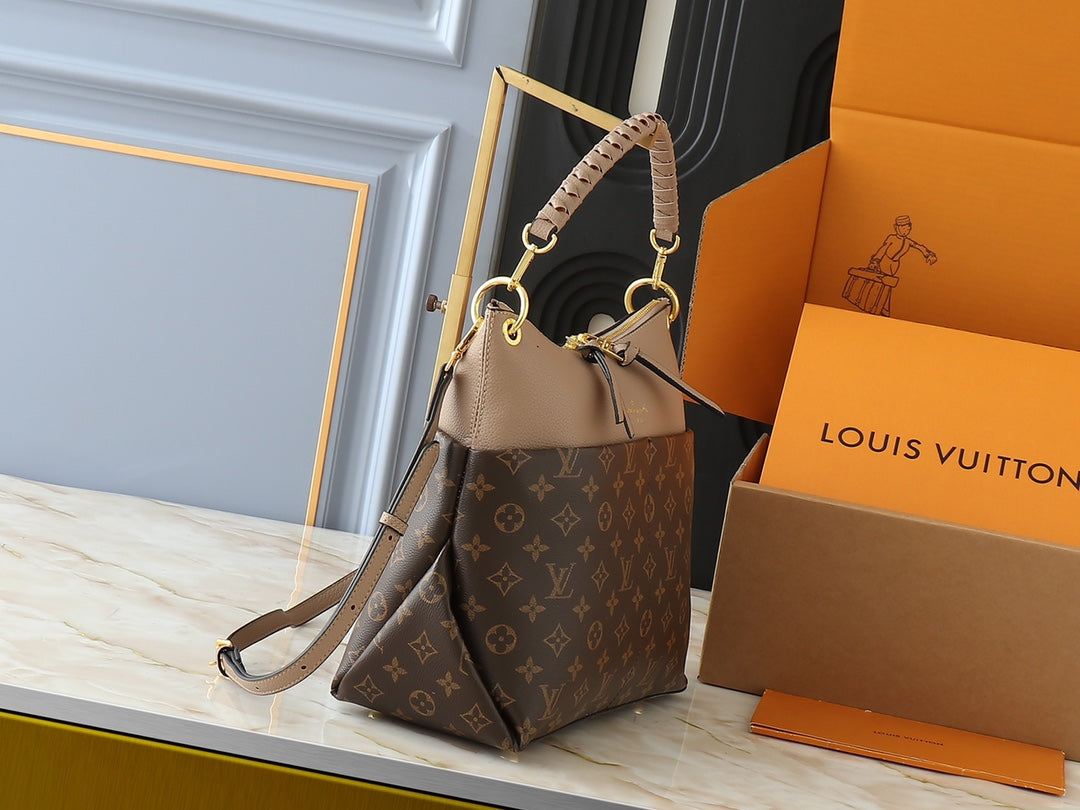 1WE115B Popular leather bag