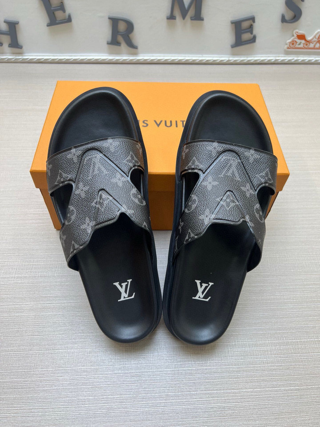 5LE228Z Popular Slippers