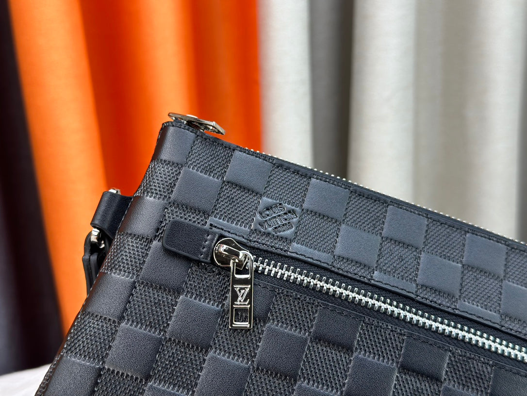1XE398B Popular   leather bag