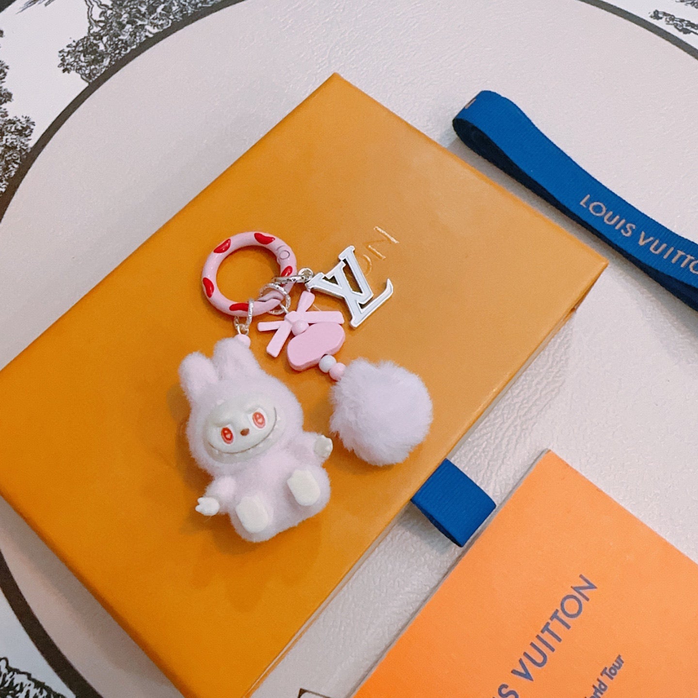35ZE84A Popular bag 's charms accessories