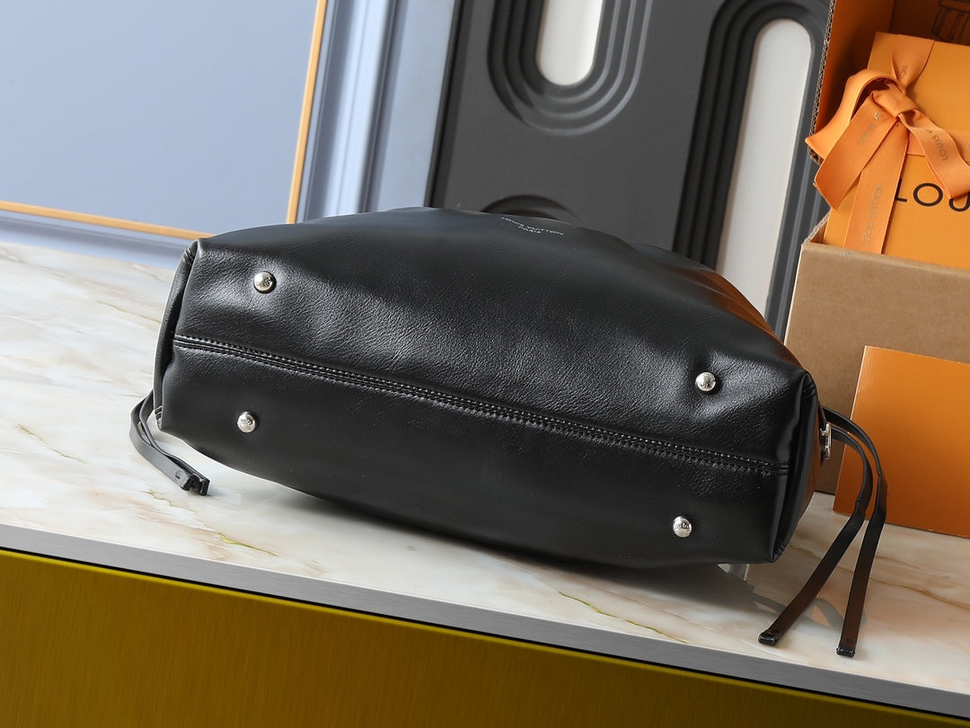 146PE16B Popular leather bag