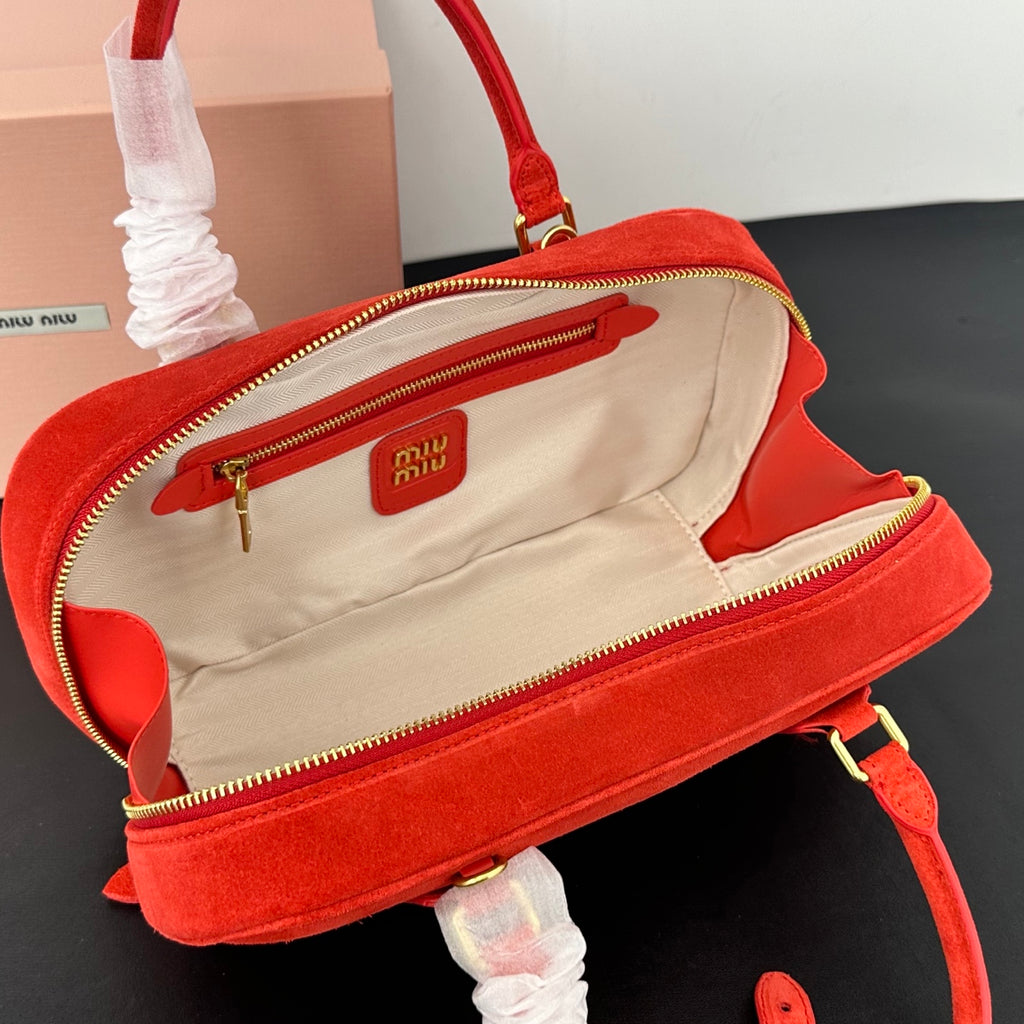 146PA153B Popular leather bags