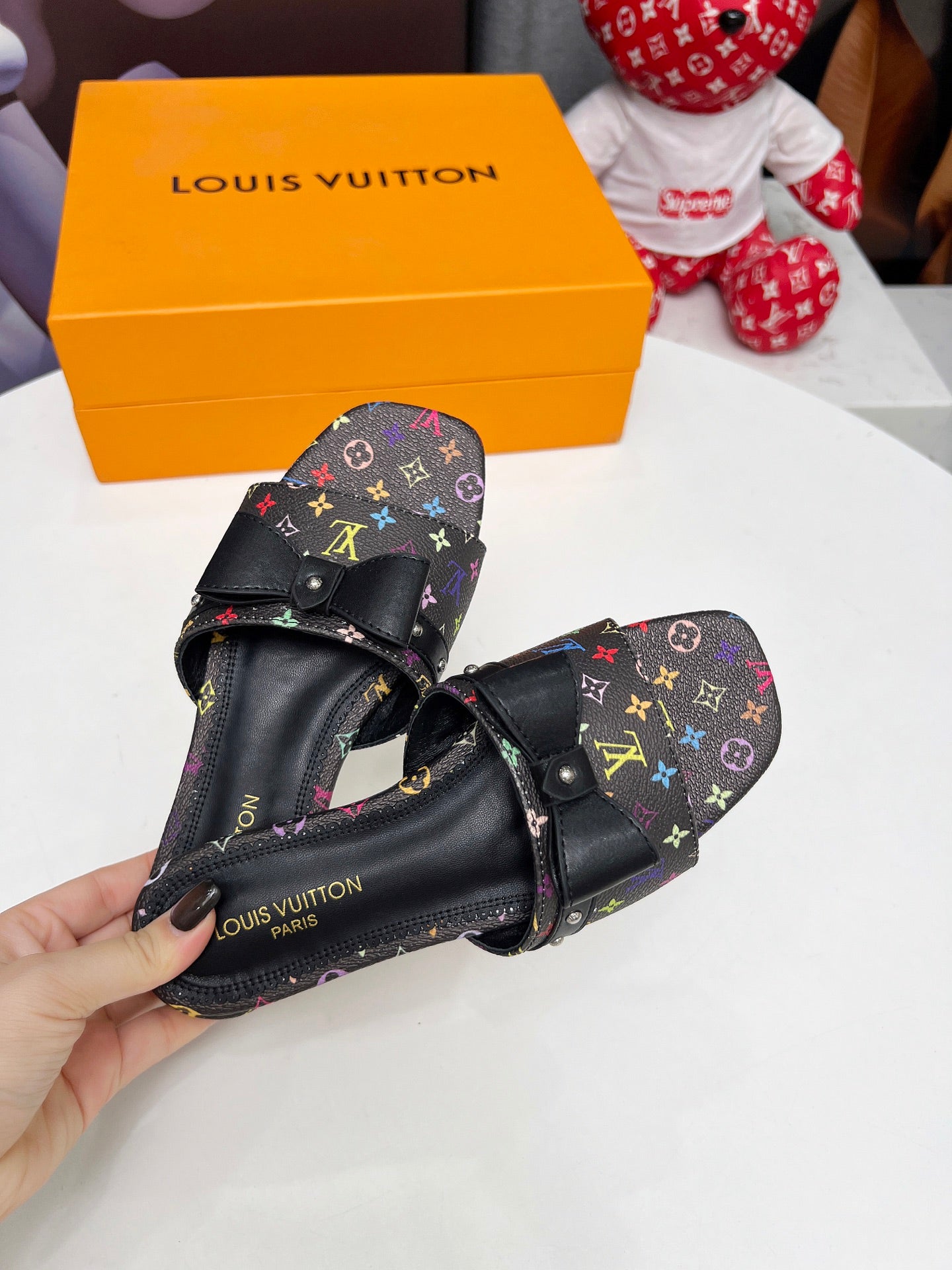 245RE24Z Popular leather shoes 