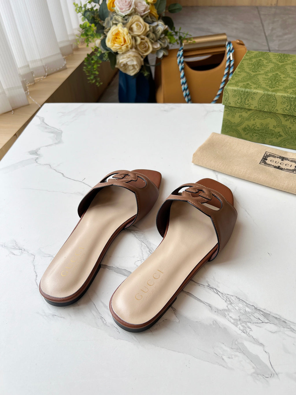 Z2X56B30 Popular high-quality leather Shoes