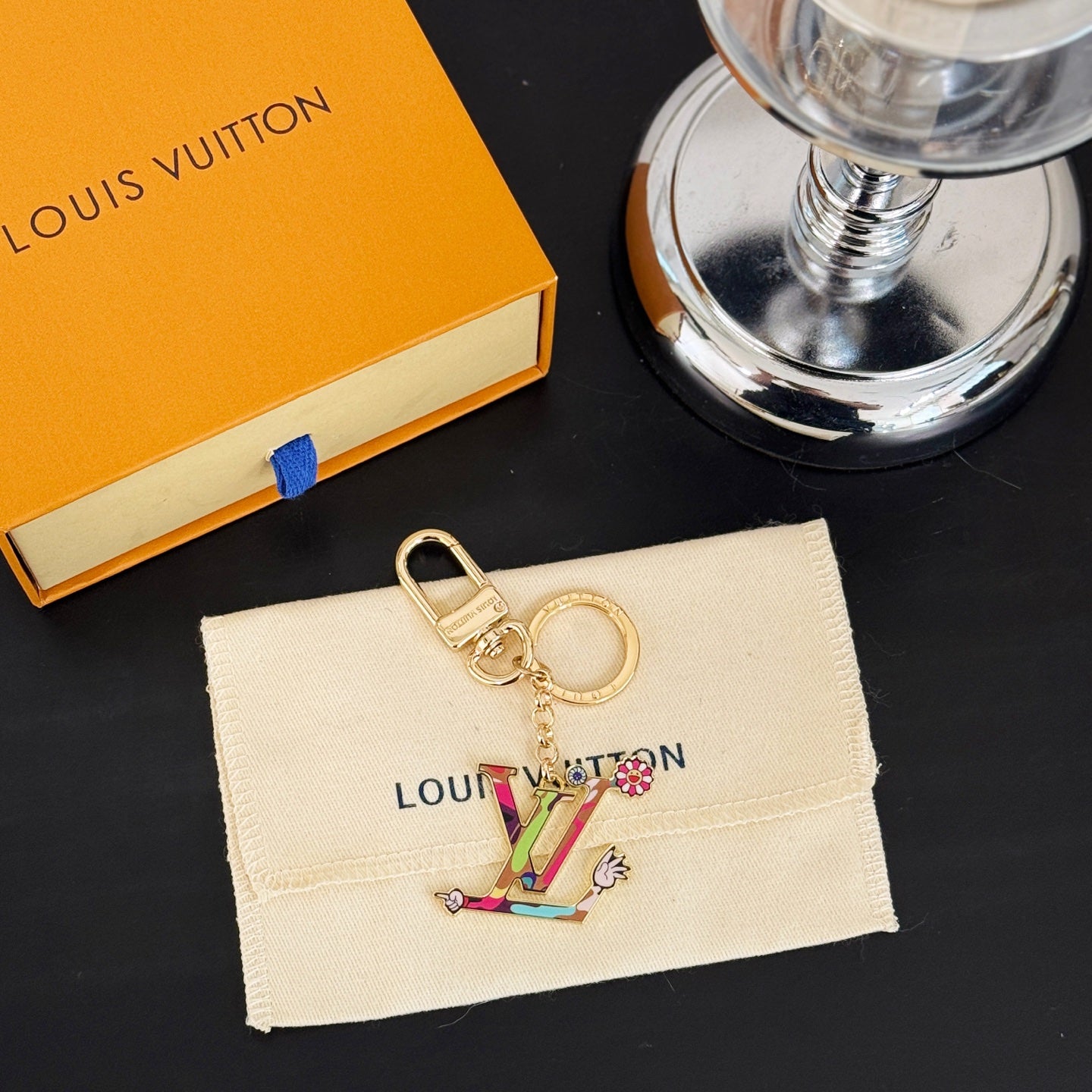 35ZE43A Popular bag 's charms accessories