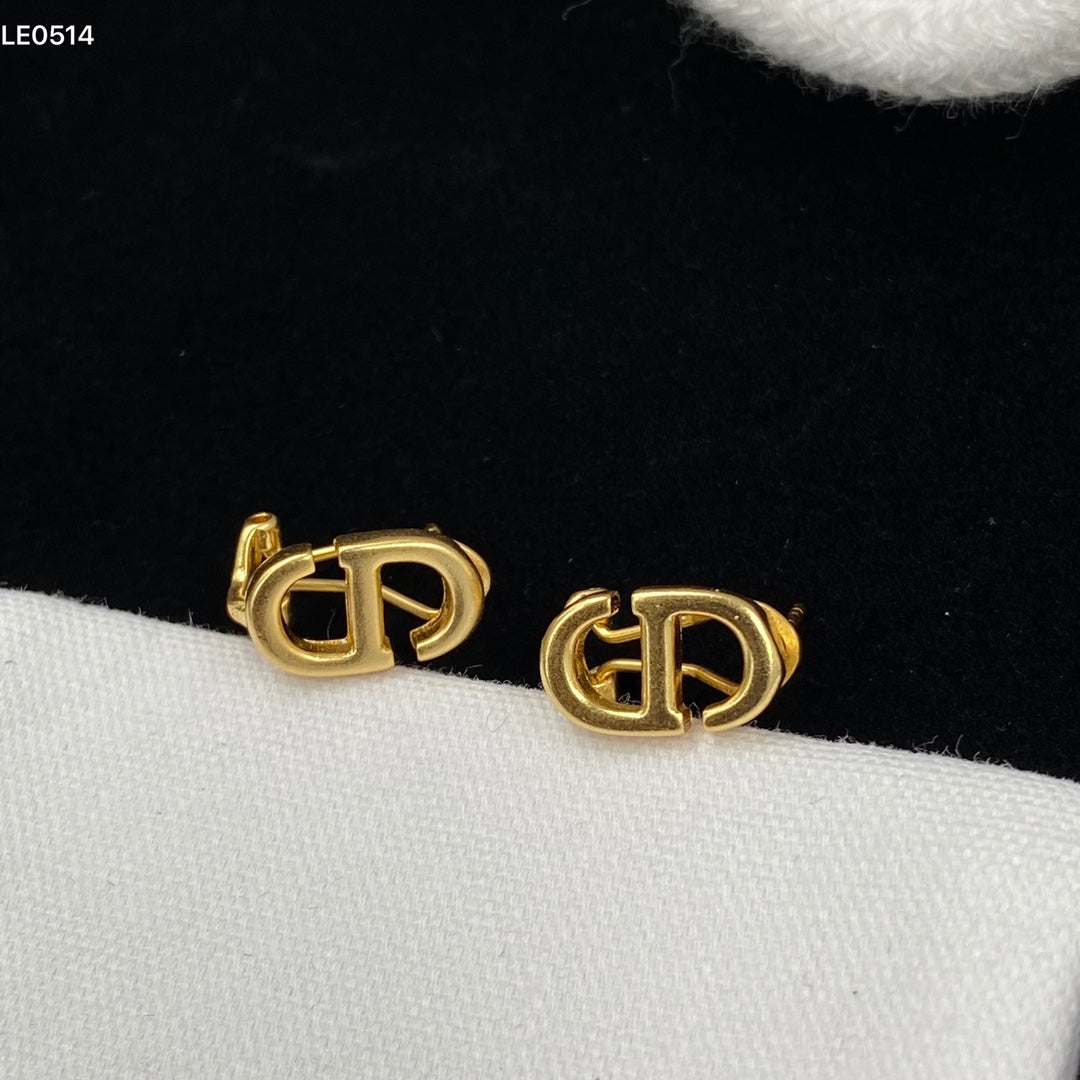 1YD203E Popular   Earrings