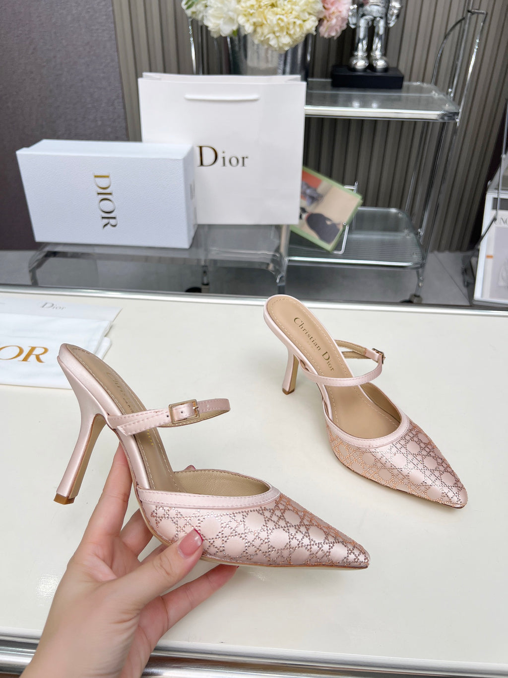 295QD117Z Popular high-quality leather  High heels