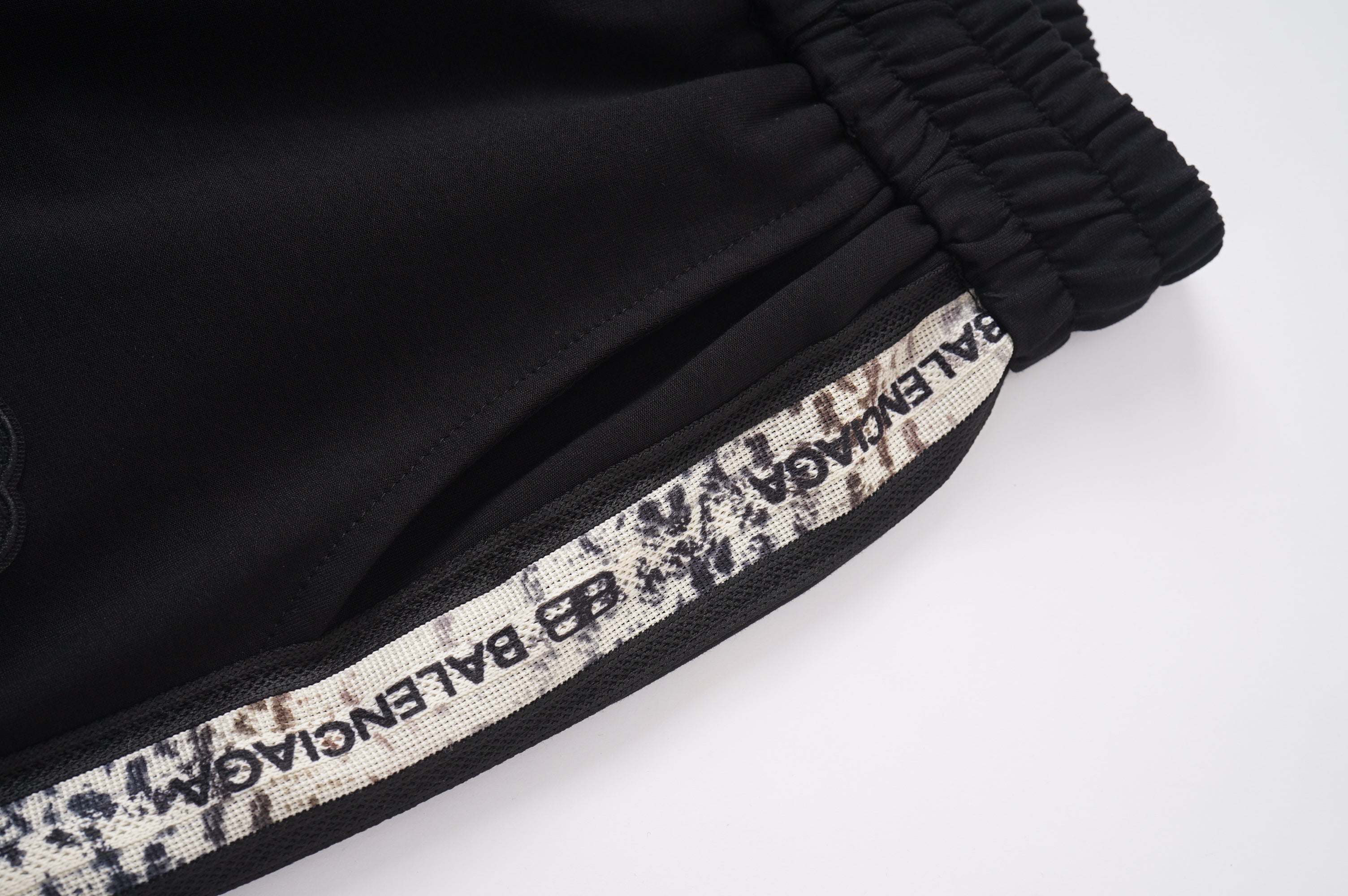 105ZJ382U Popular Pants