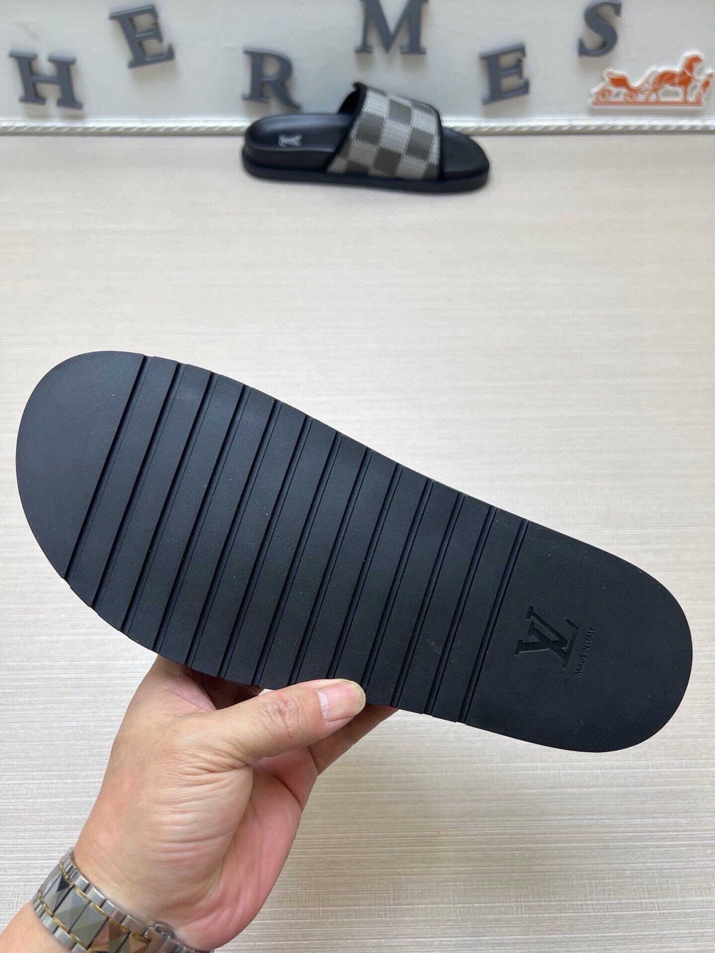 5LE208Z Popular Slippers