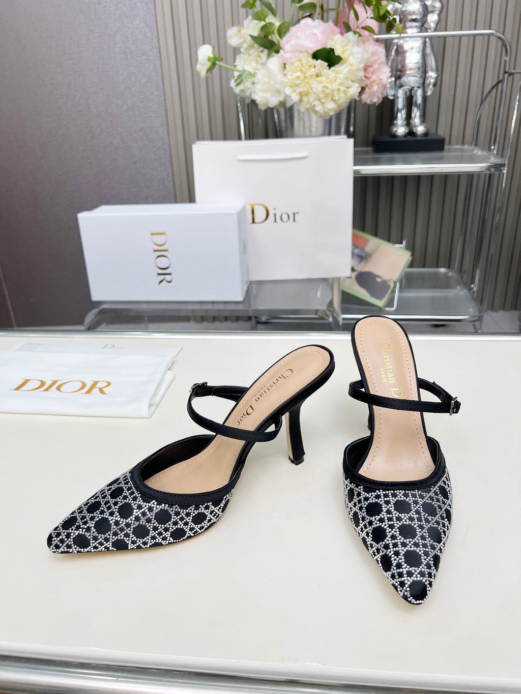 295QD117Z Popular high-quality leather  High heels
