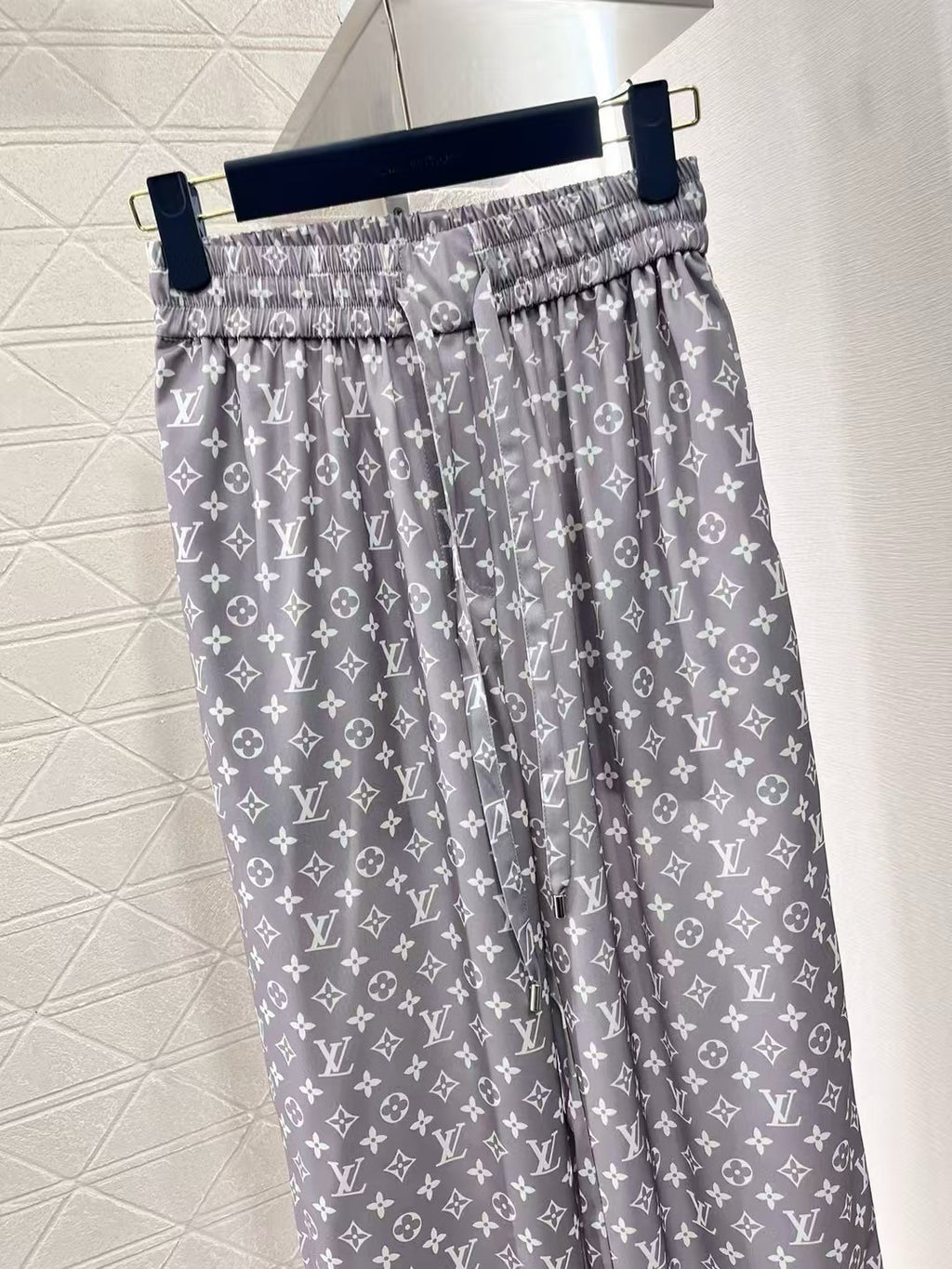 256XE25U Popular Pants