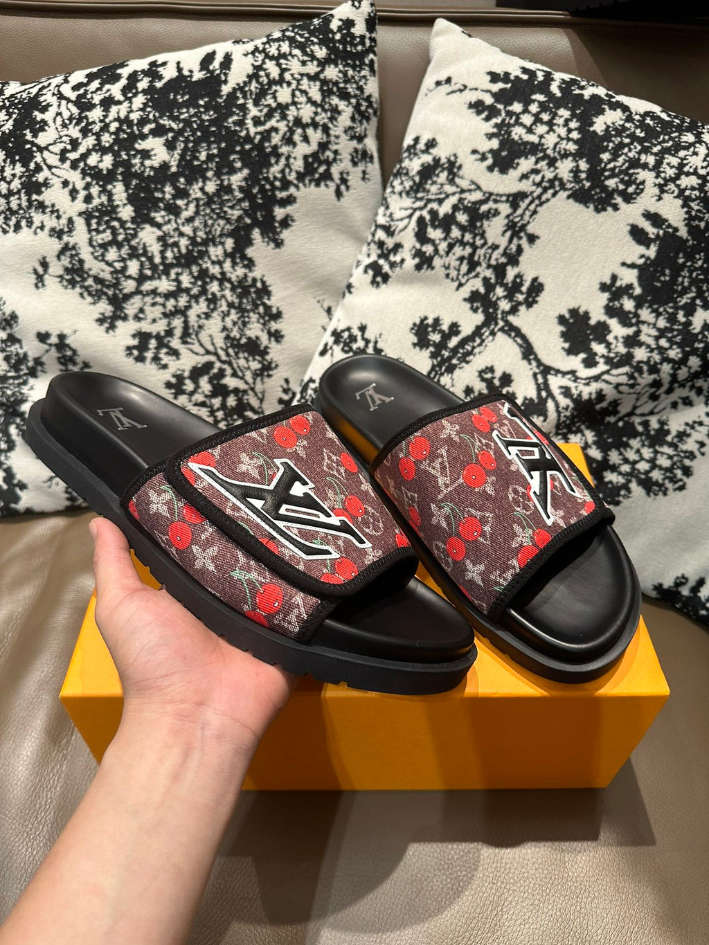 285ZE28Z  Popular leather Shoes