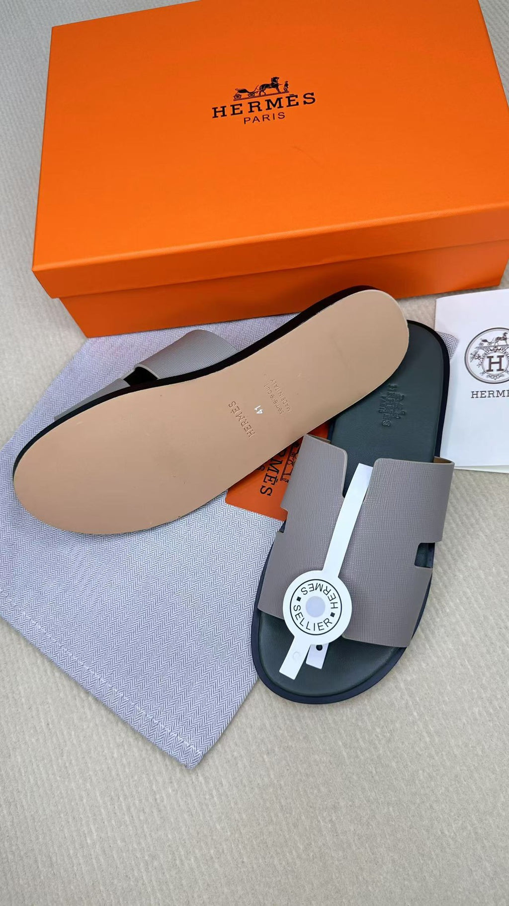 Z2X66H14 Popular high-quality leather Shoes