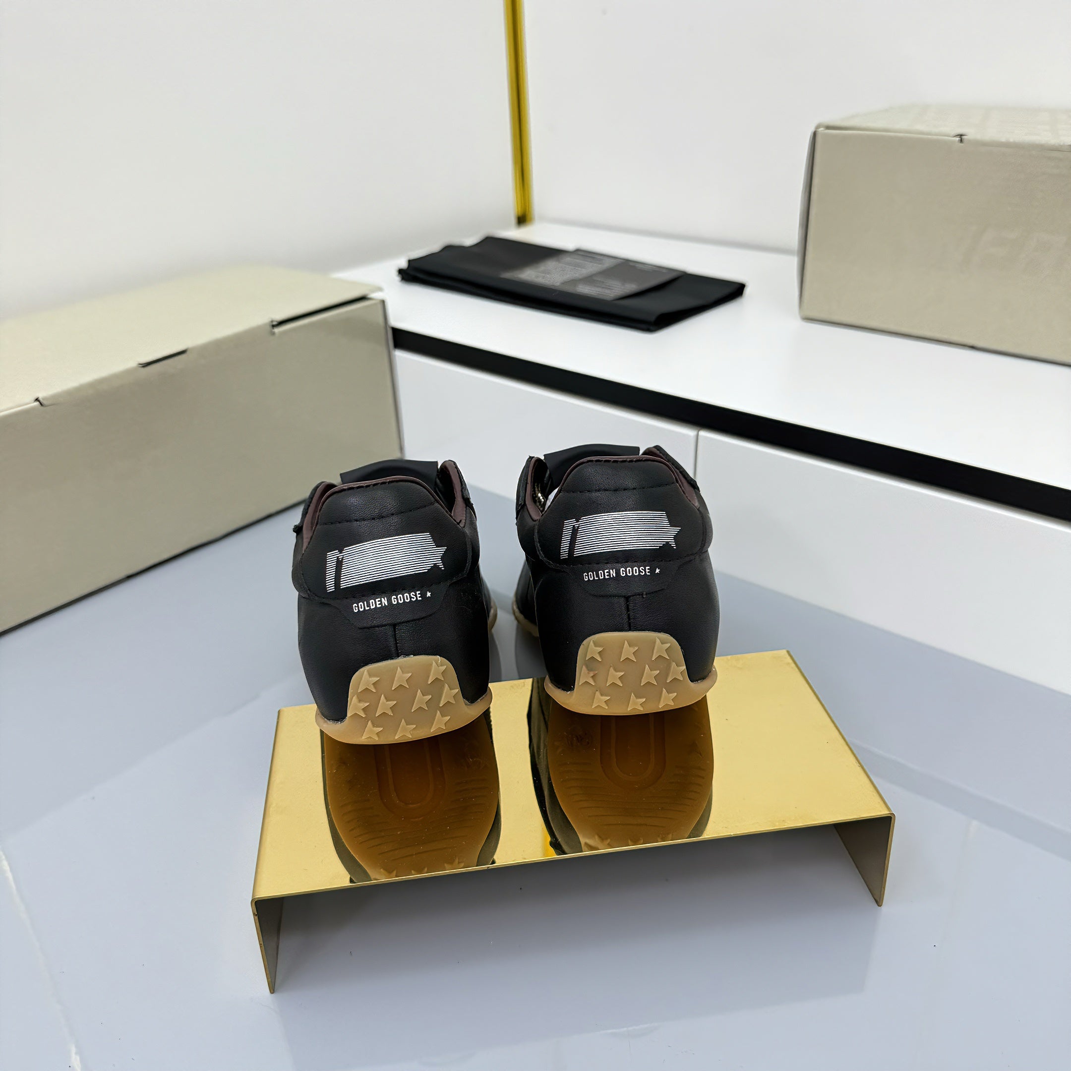 2105QGE387Z Popular high-quality Shoes