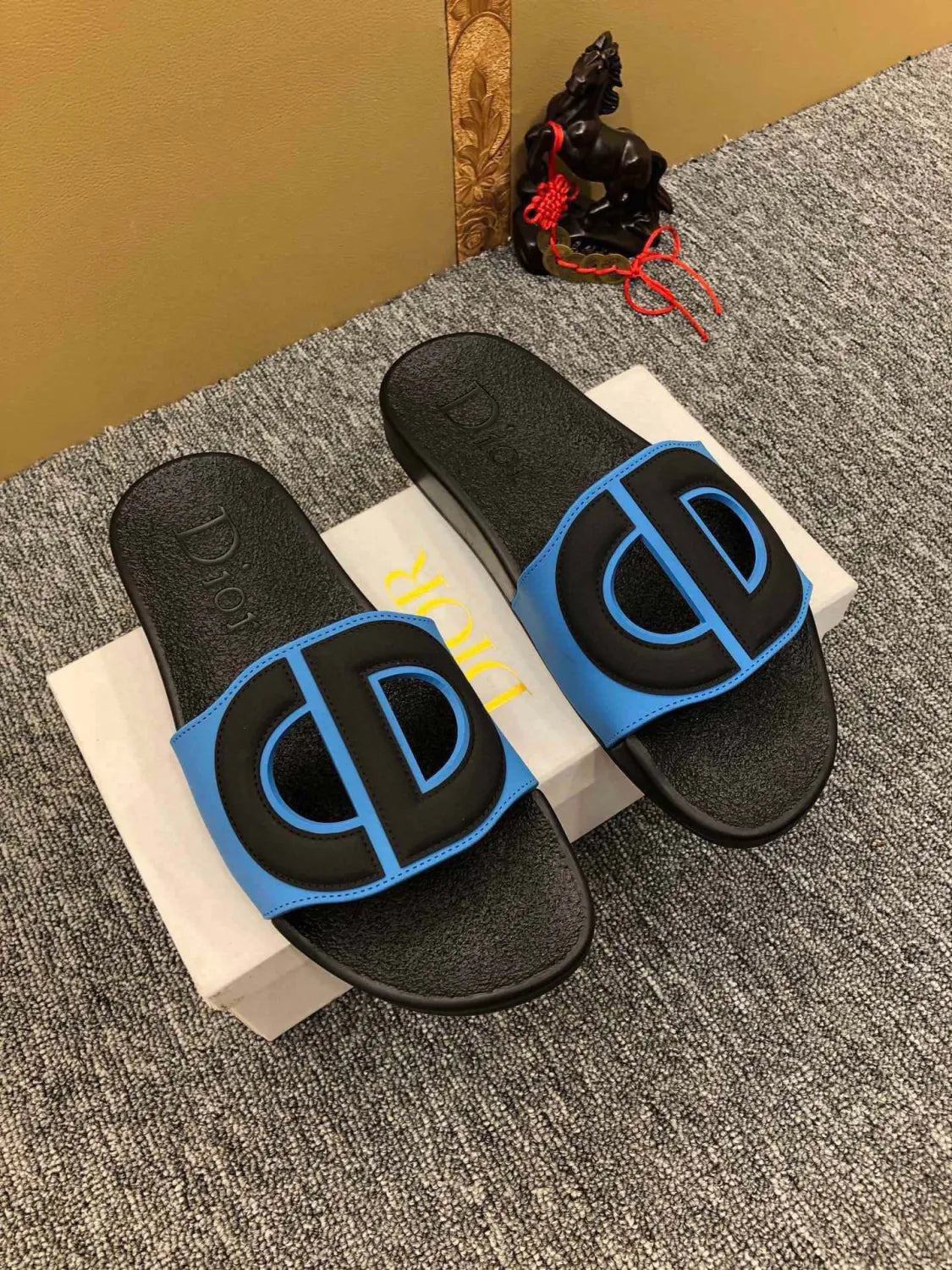 5LD216Z Popular Slippers