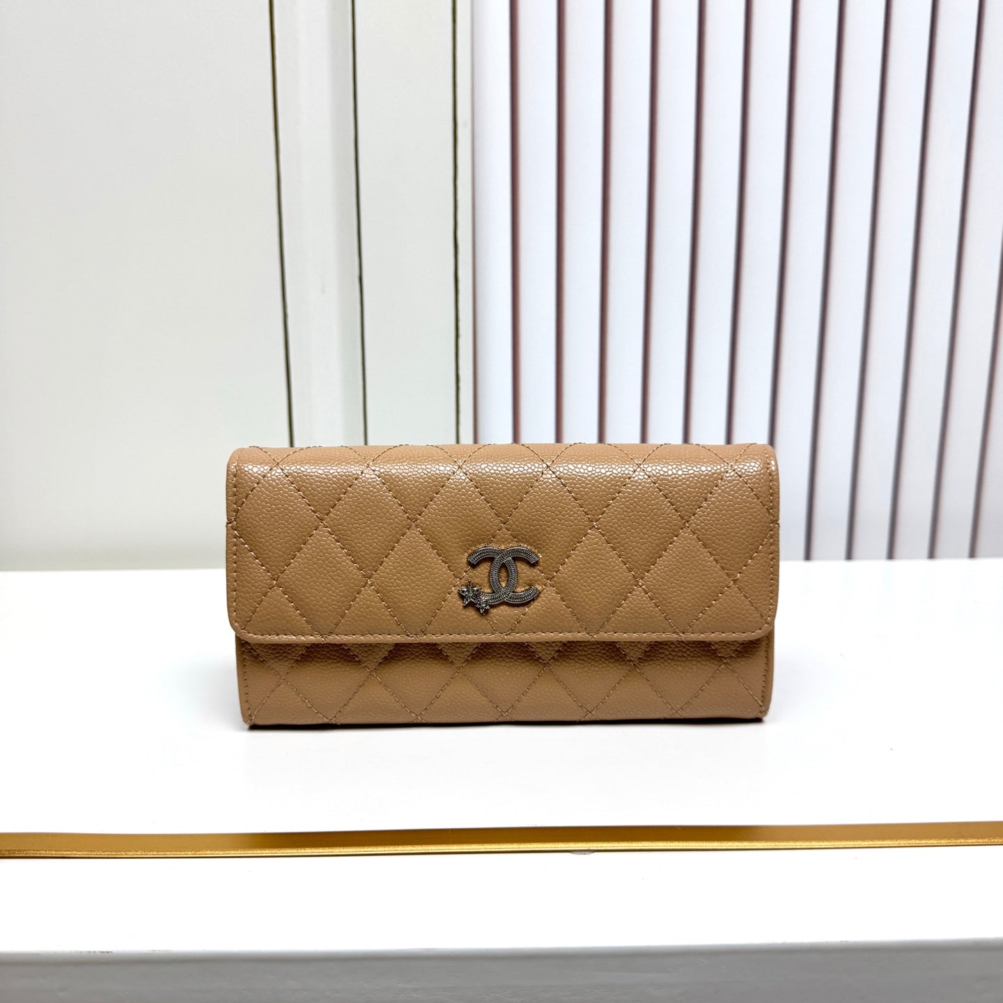 136NC21B Popular  leather  Wallets