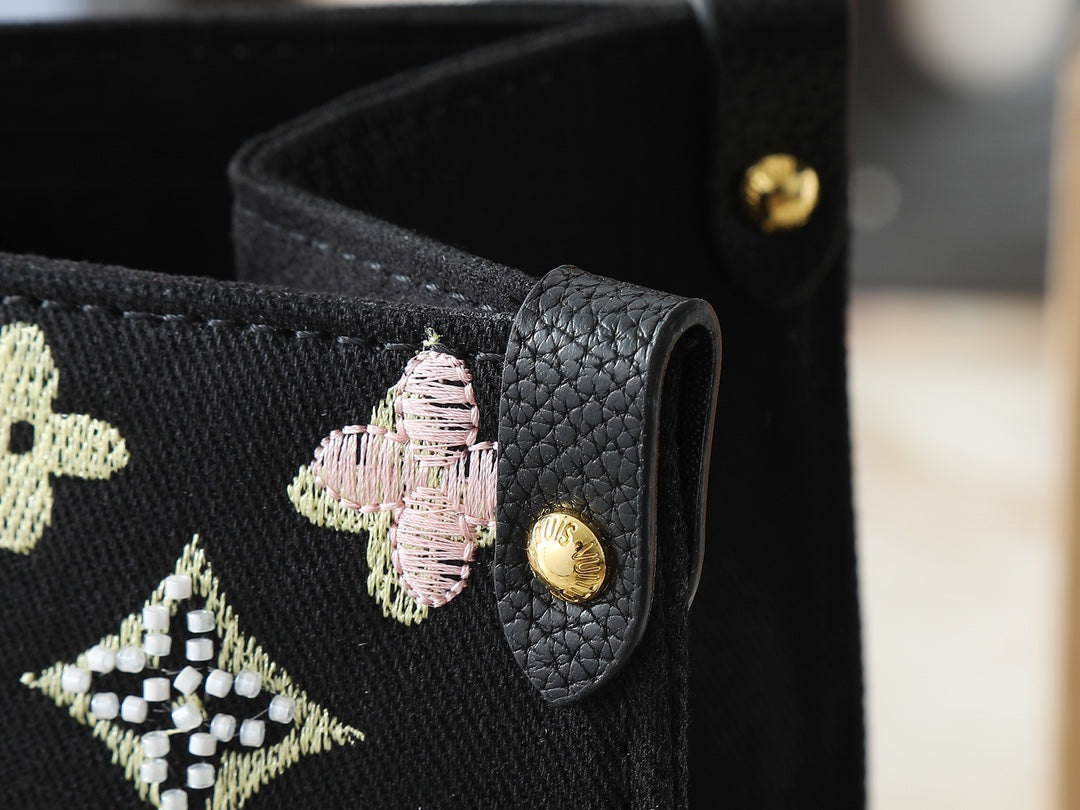 15RE22B Popular  genuine leather embroidered bag