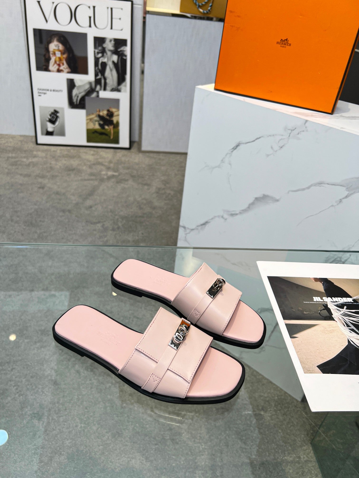 Z2X66H3 Popular high-quality leather Shoes