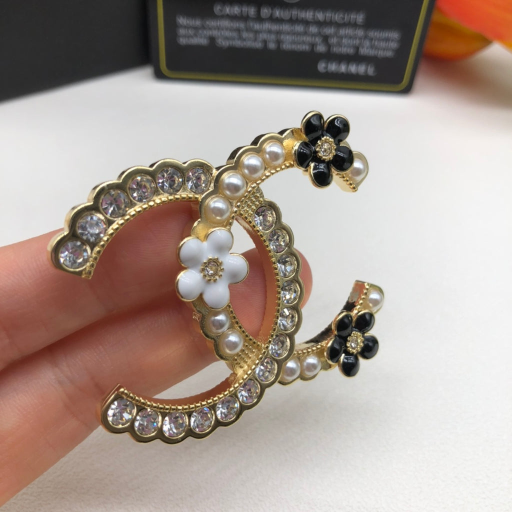 14C874X   Popular Brooch