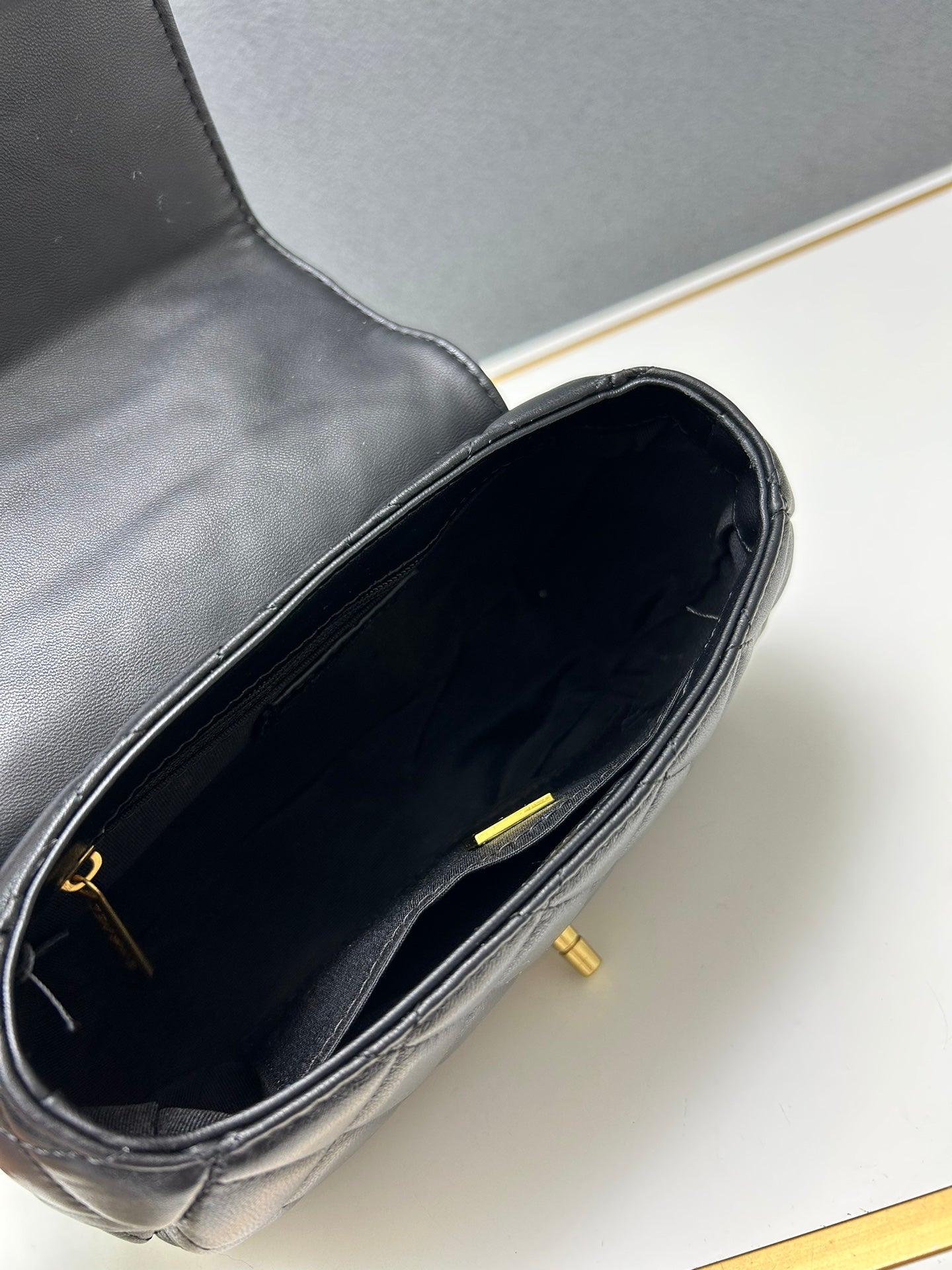 2RC11B Popular leather bag