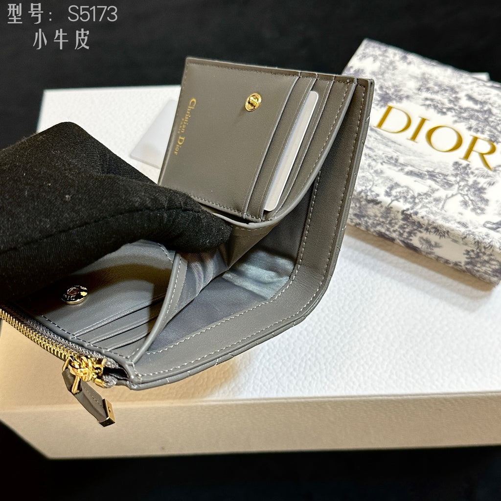 15RD134B Popular Wallets