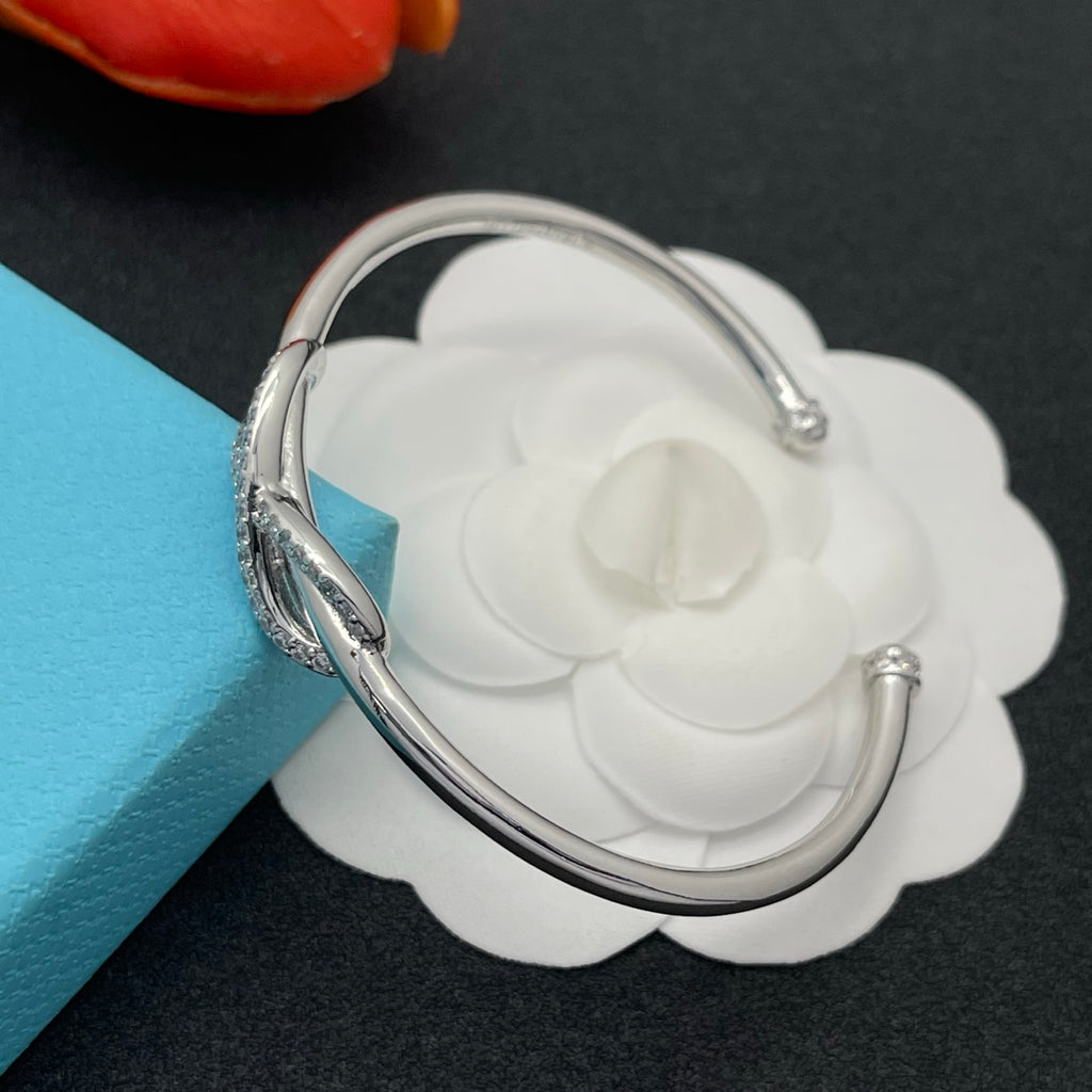 136NT88K Popular Bracelets