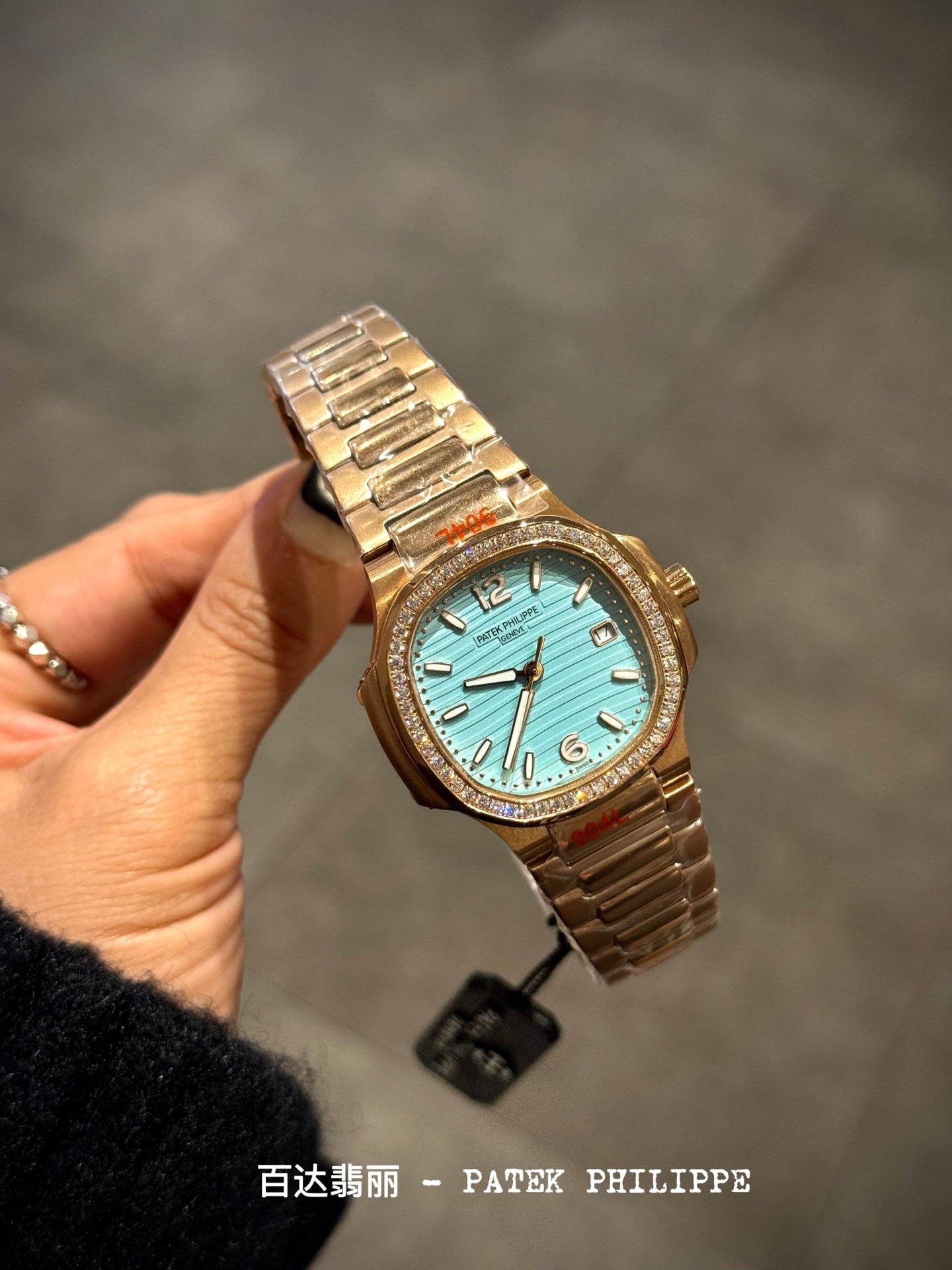 136NA9L  Popular Watches