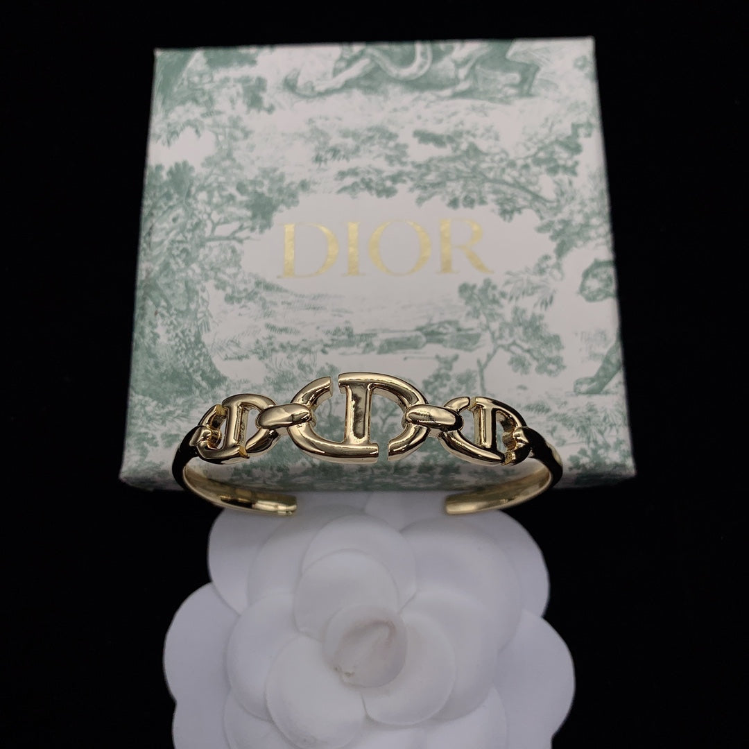 1YD465K  Popular Bracelets