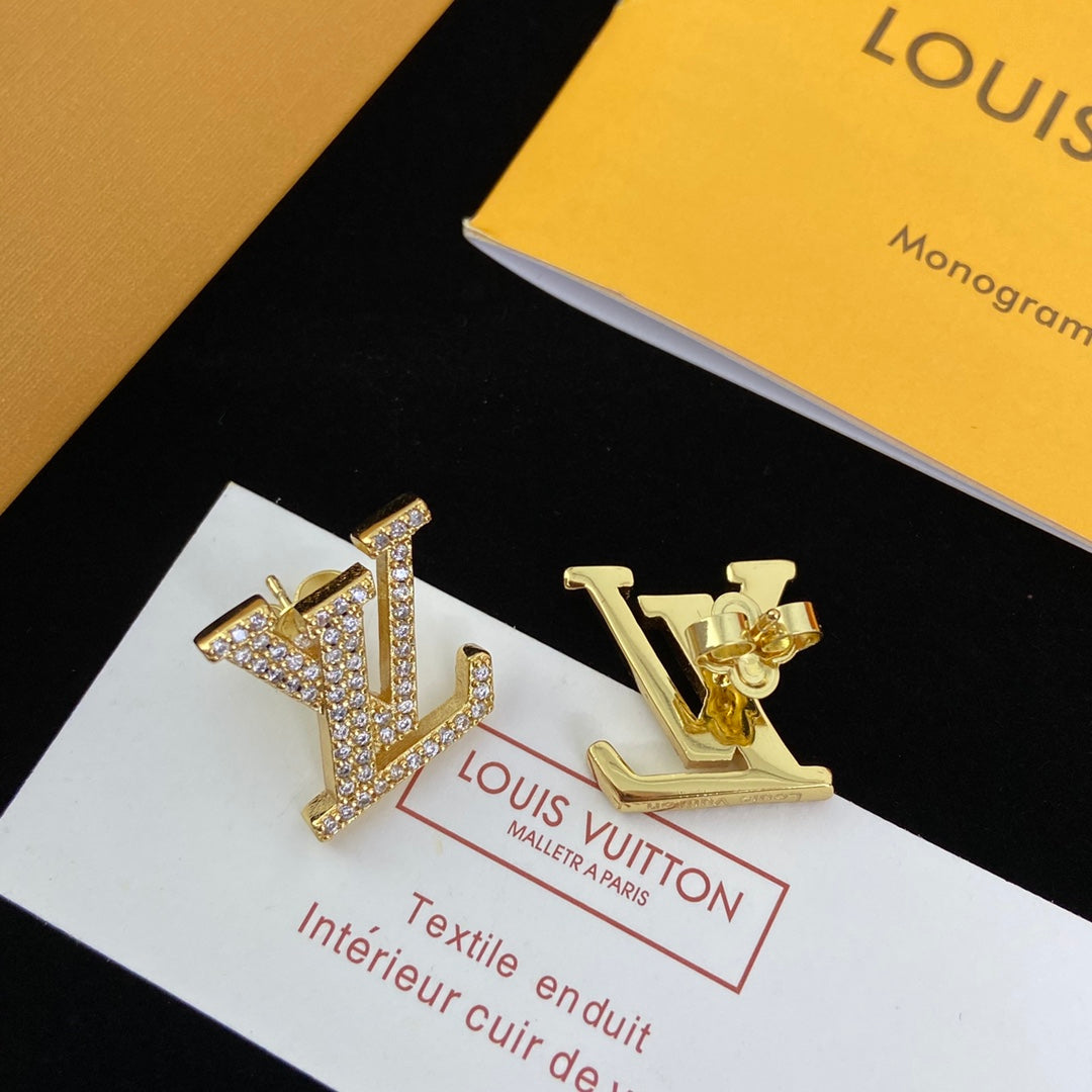 14E552X  Popular   Earrings Bracelets Necklaces