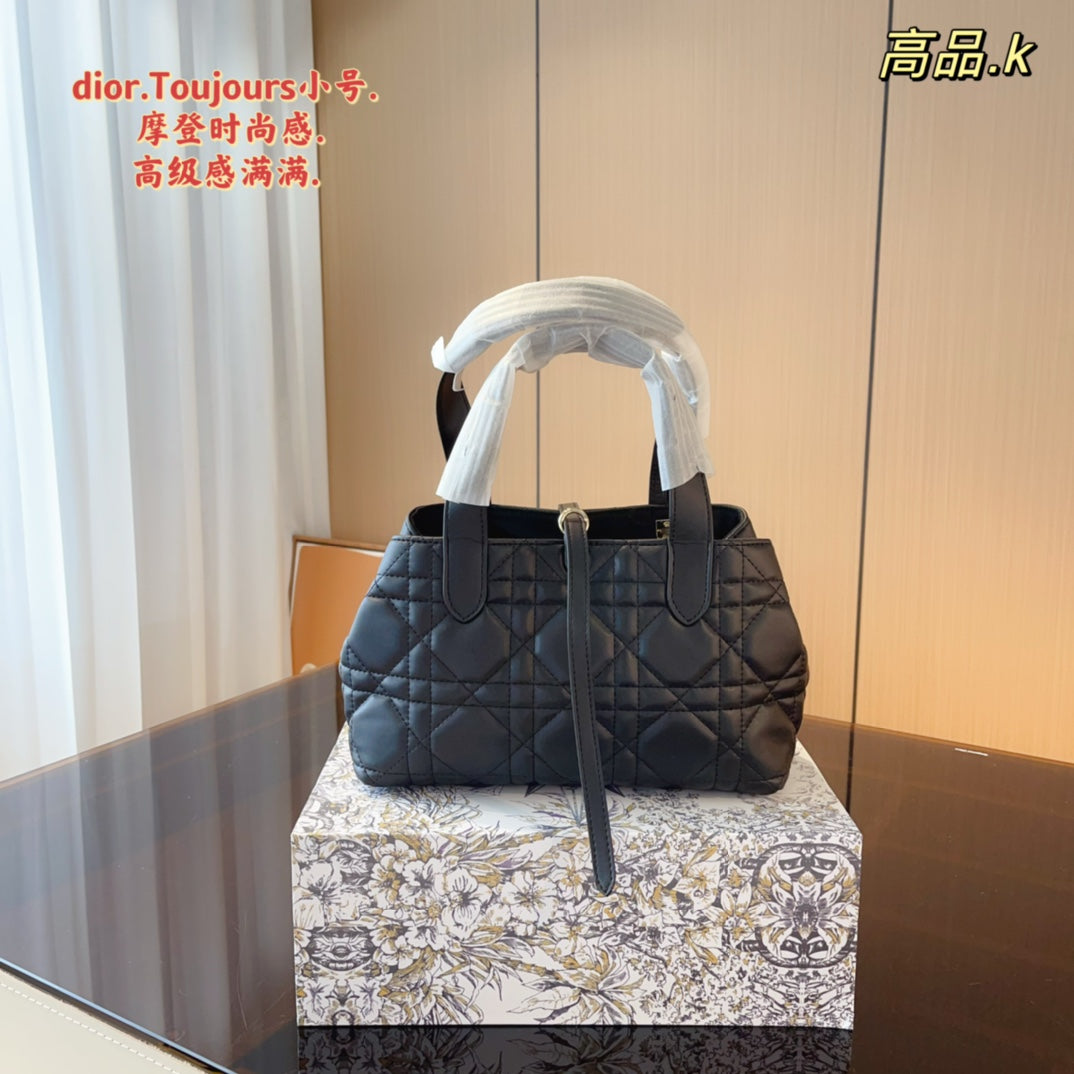 16XC107B Popular leather bag 