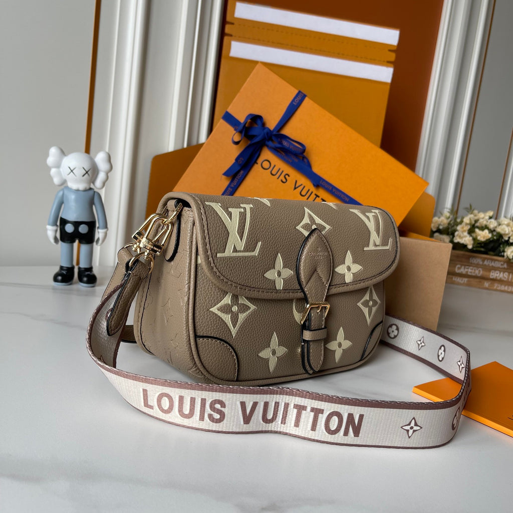 136PE38B Popular leather bag