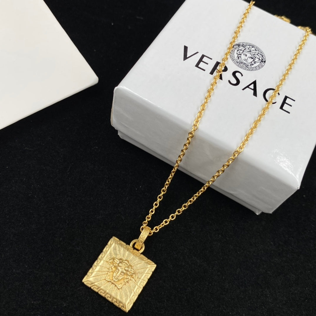 55QV368X Popular Necklaces