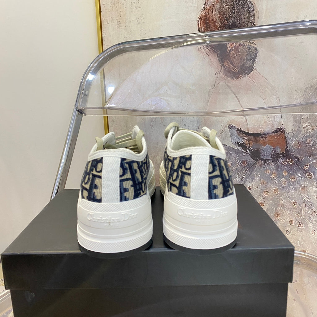 1YD20Z Popular Sneakers