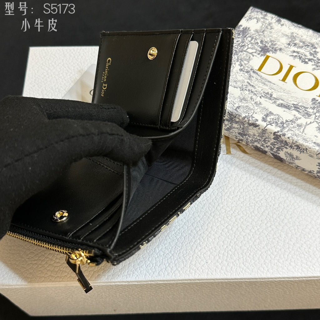 15RD134B Popular Wallets