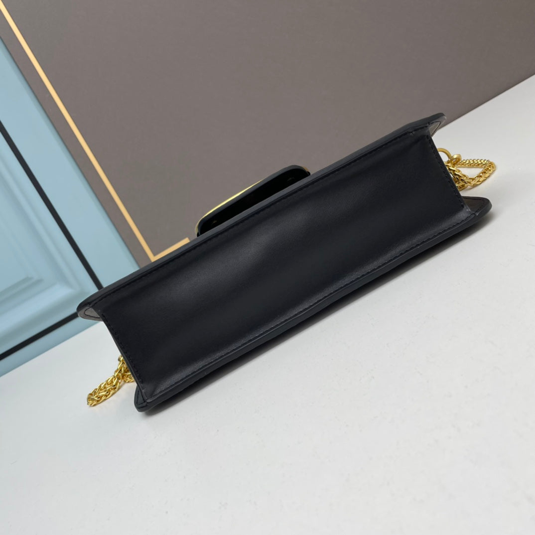 155NVL4B Popular leather bag