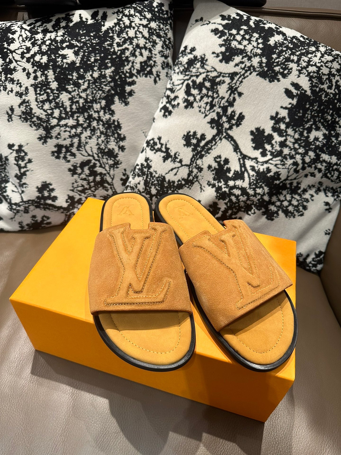 285ZE25Z  Popular leather Shoes