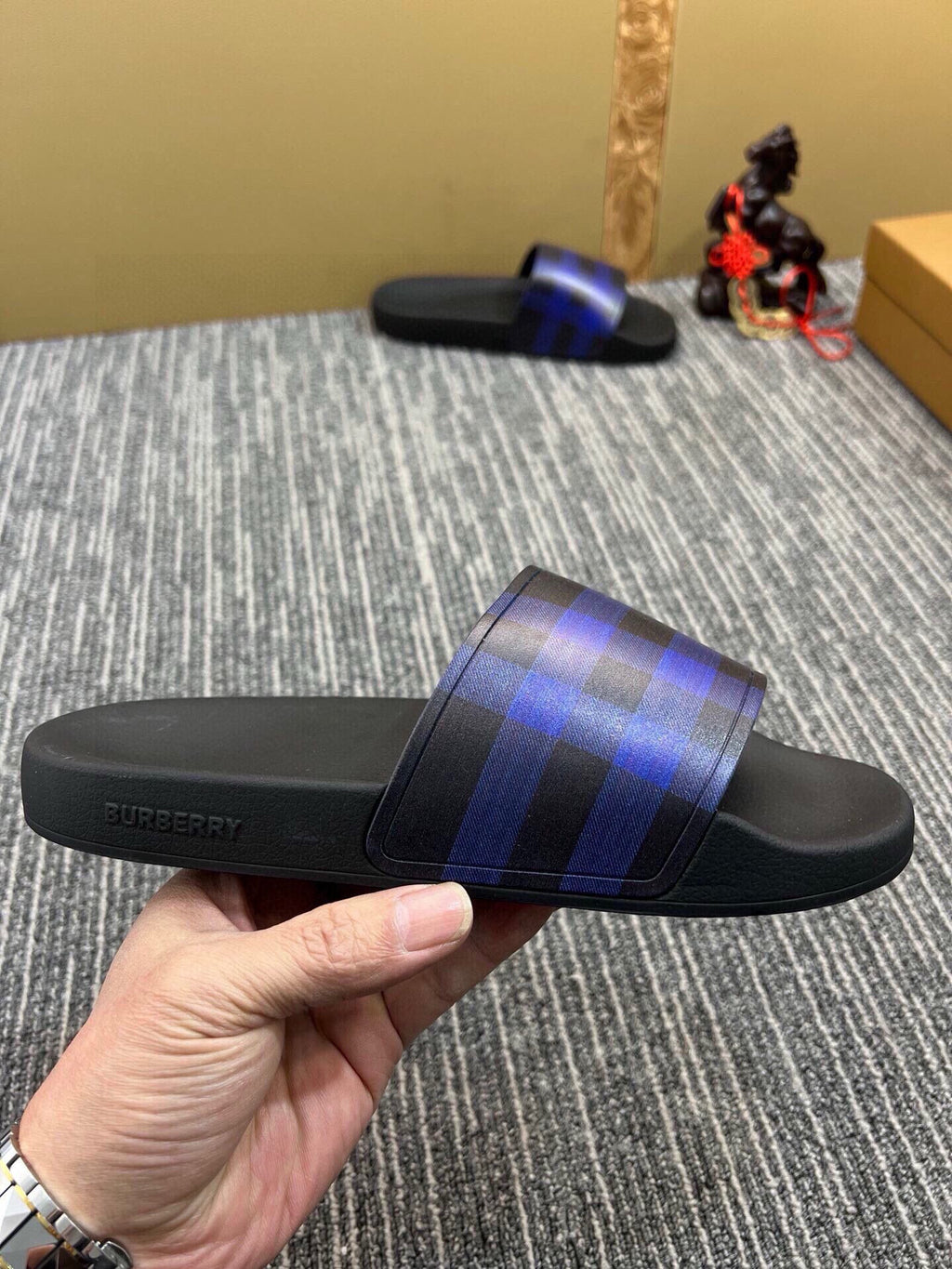 535ZR258Z Popular Slippers