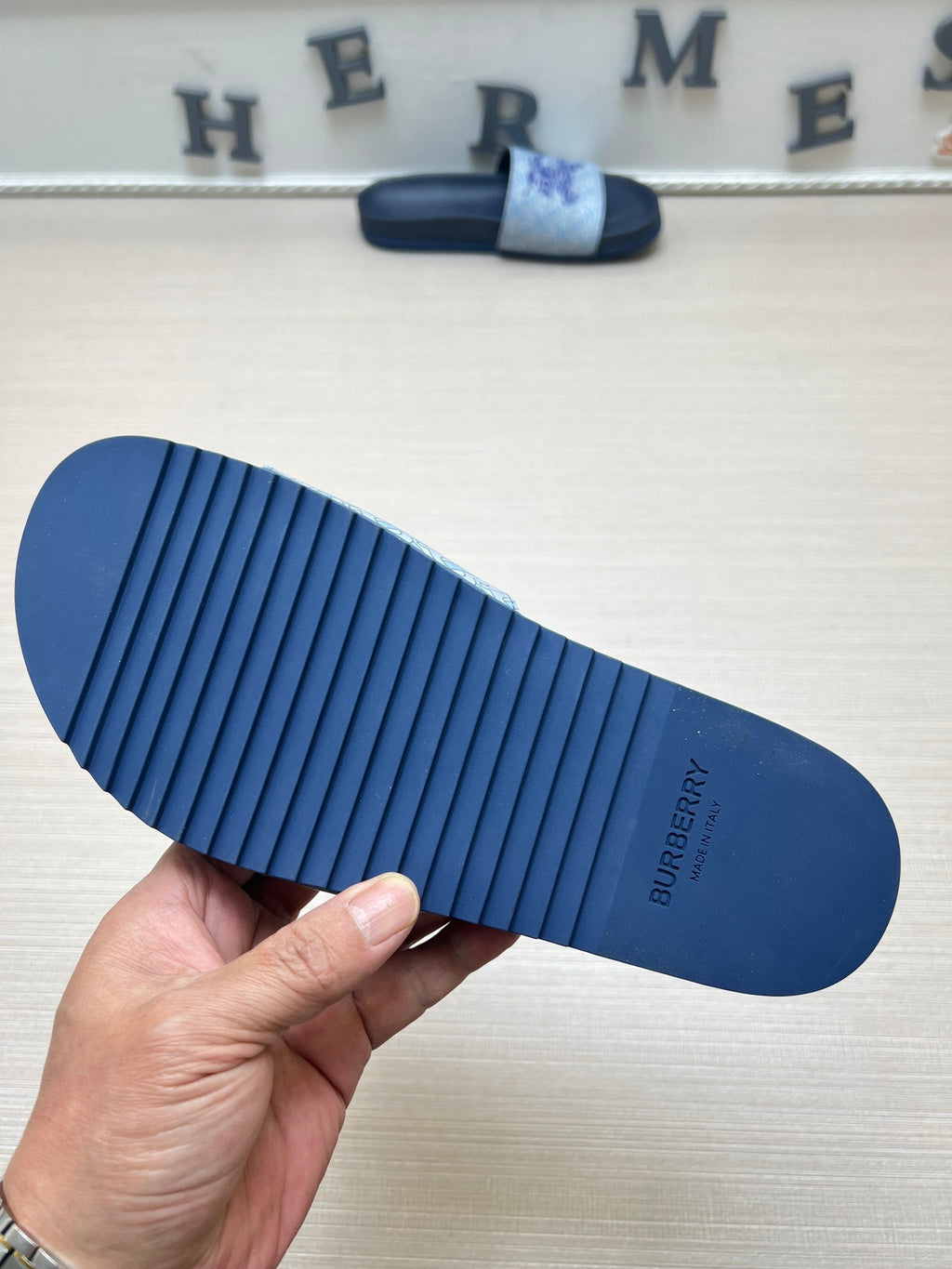 54R119Z Popular slippers