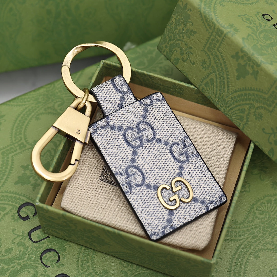 35ZB102A Popular bag 's charms accessories