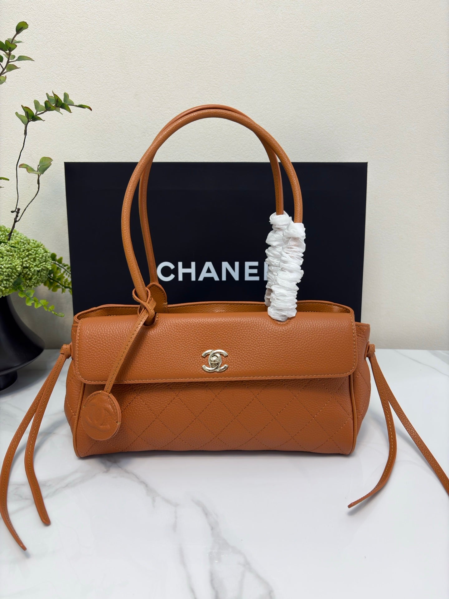 136PC79B Popular leather bag