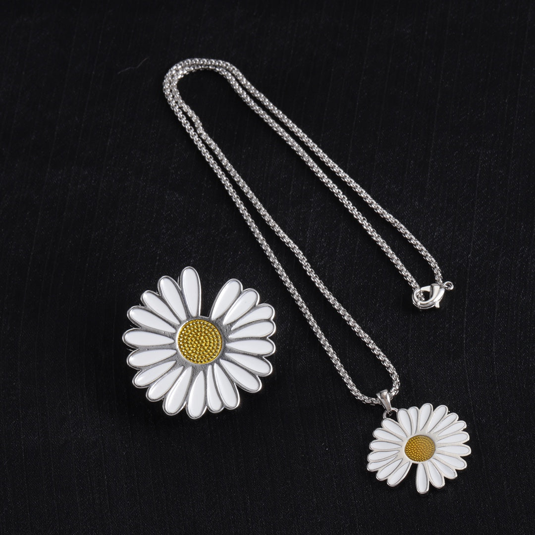 15QA38X Popular Necklace.Brooch
