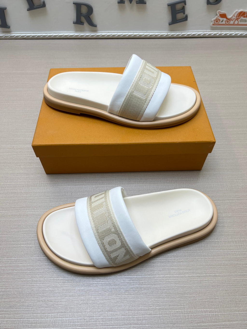 535ZE298Z Popular Slippers