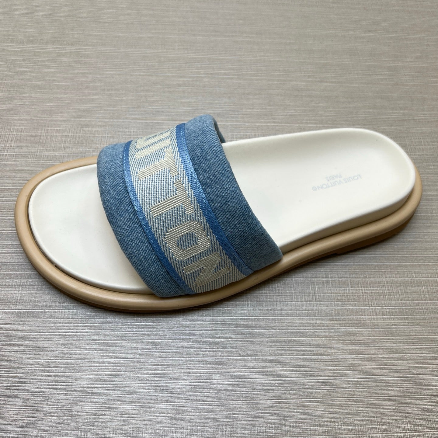 535ZE301Z Popular Slippers