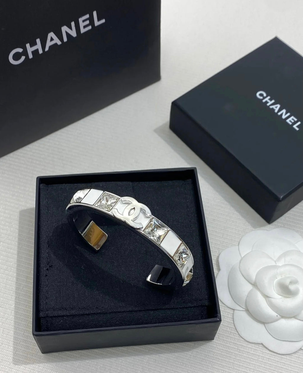 55QC76K  Popular Bracelets