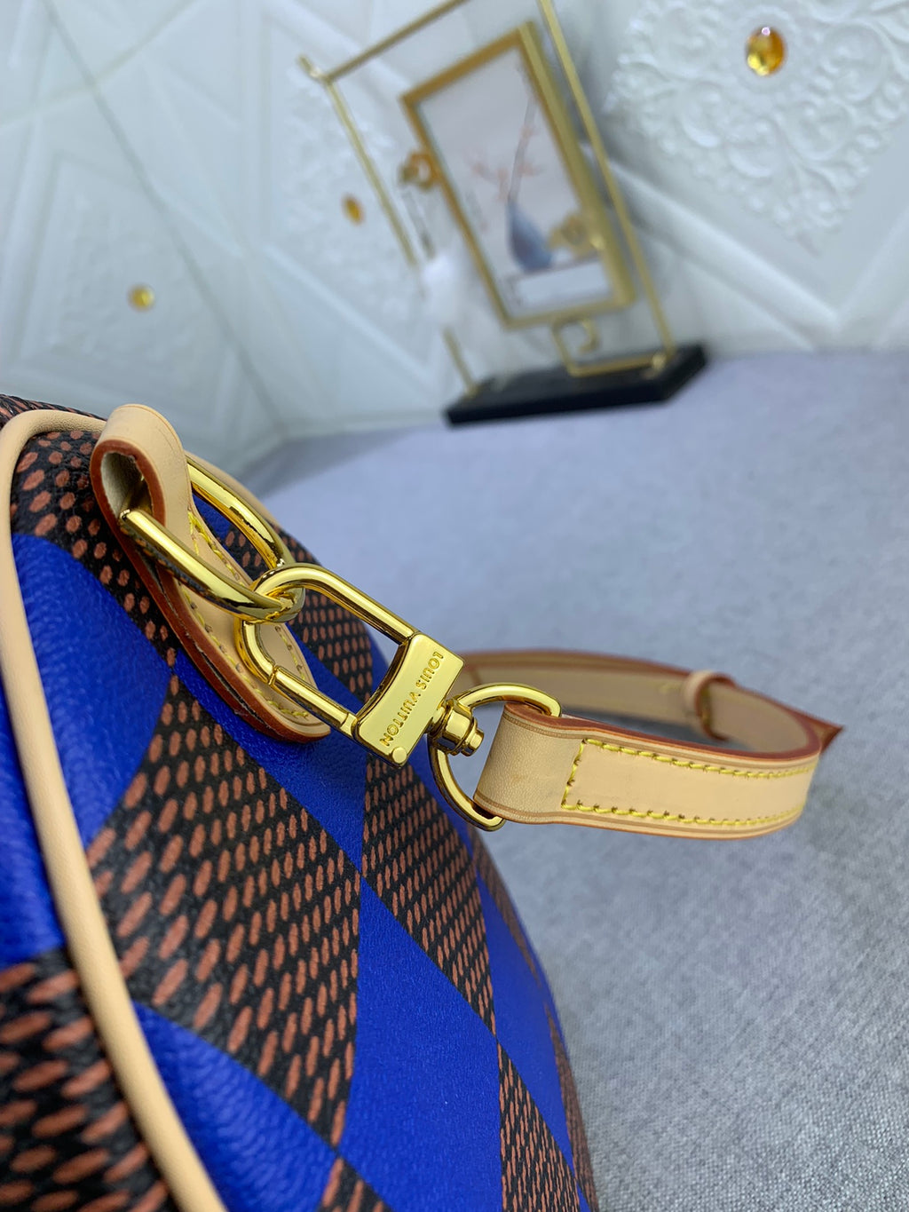 2XE269B Popular  leather bag 